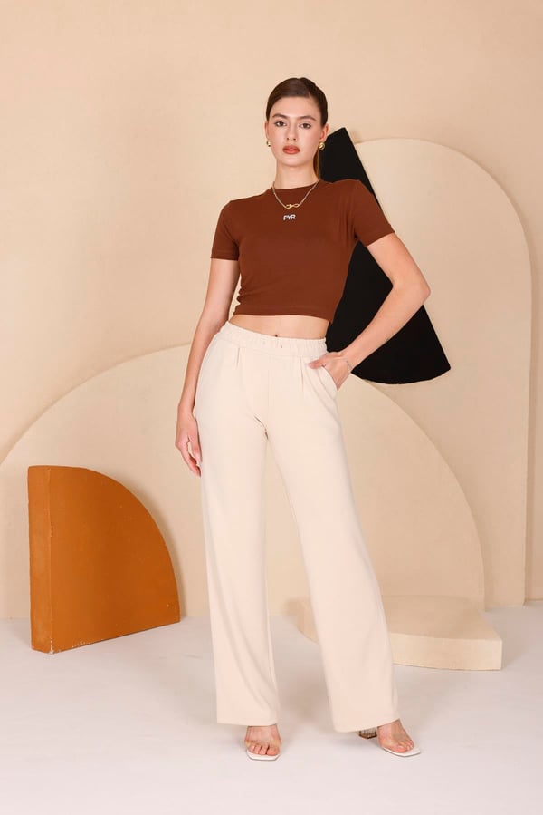 Kadın Kahverengi Bisiklet Yaka Crop T-shirt - 169