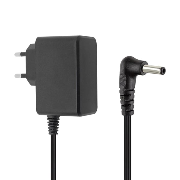 WEKO 5 VOLT - 1 AMPER 3.5*1.35 UÇLU YERLİ ÜRETİM PLASTİK KASA PRİZ TİPİ ADAPTÖR