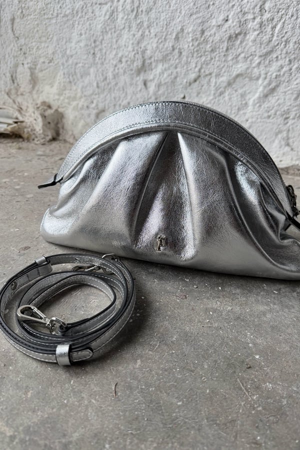AMSTERDAM GÜMÜŞ CLUTCH ÇANTA