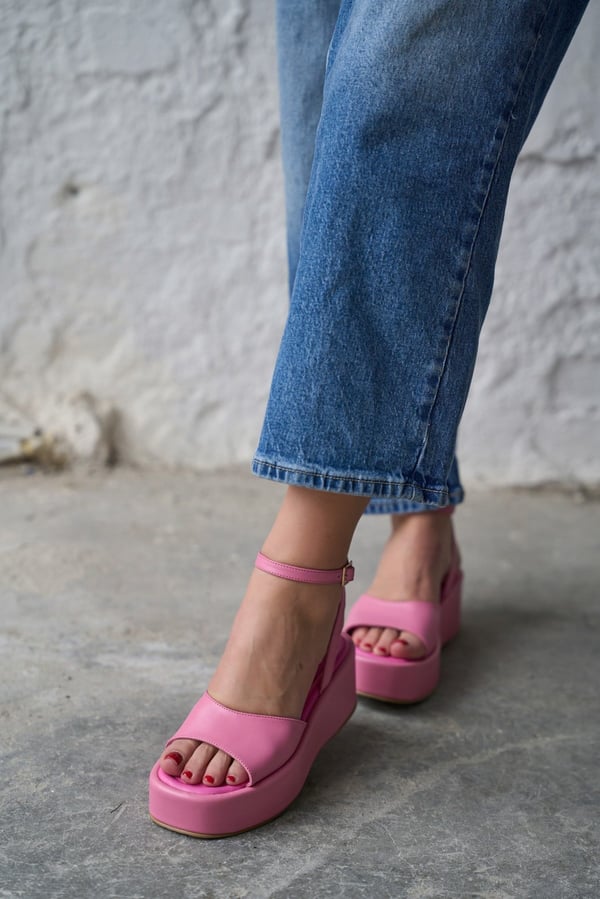 CLEARS PEMBE DERİ SANDALET