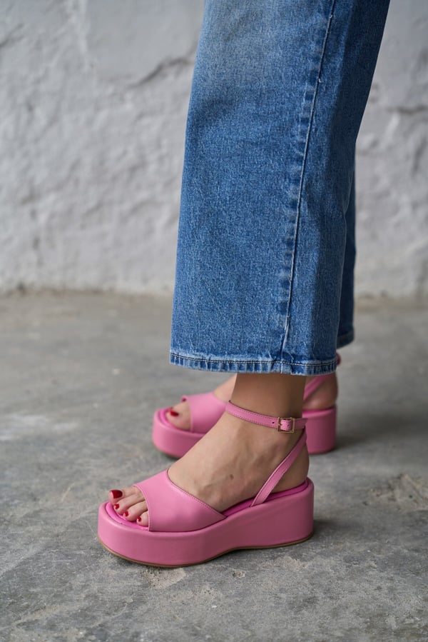 CLEARS PEMBE DERİ SANDALET