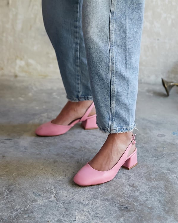 COVER PEMBE MAT TOPUKLU AYAKKABI 