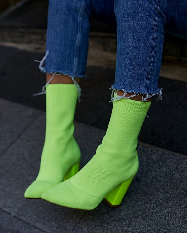 KENDAL NEON SARI