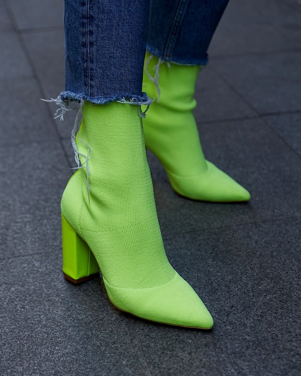 KENDAL NEON SARI