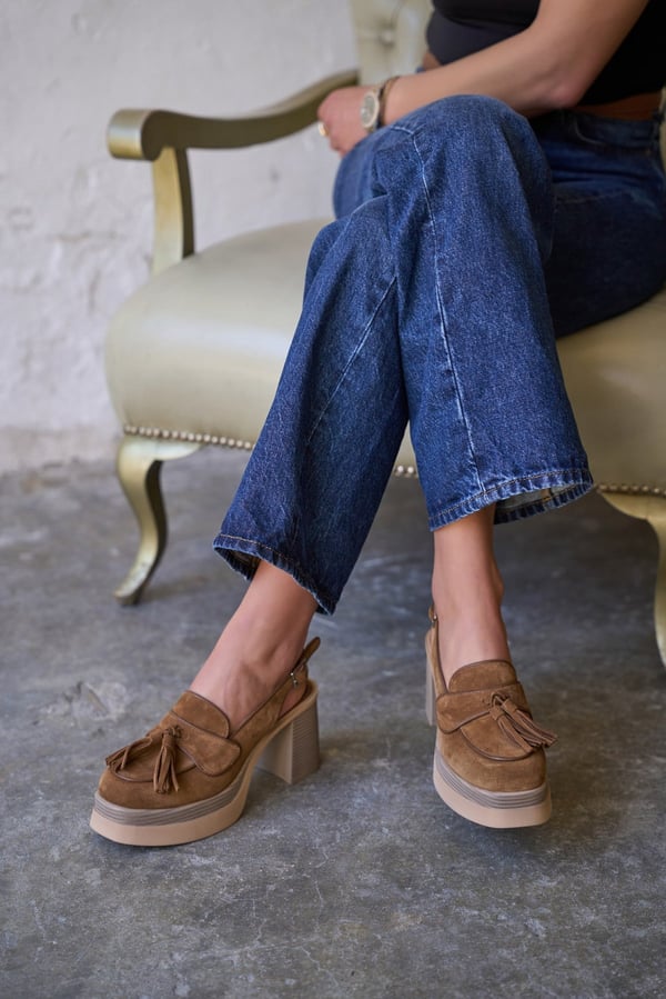 MOİST TABA SÜET  SANDALET