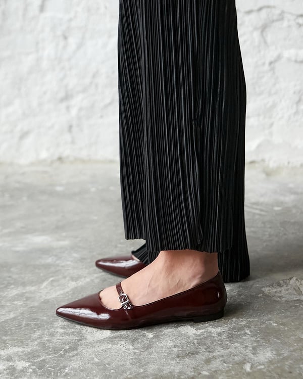 NESTA BORDO RUGAN BABET 