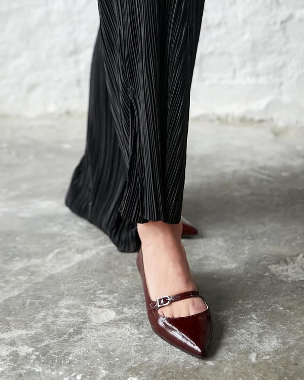 NESTA BORDO RUGAN BABET 