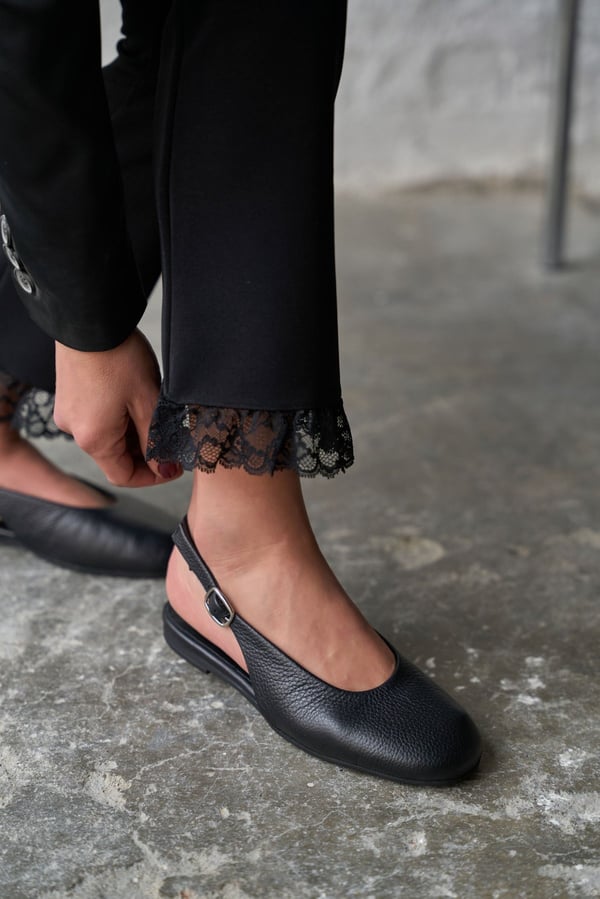 NİCİA SİYAH DERİ BABET 