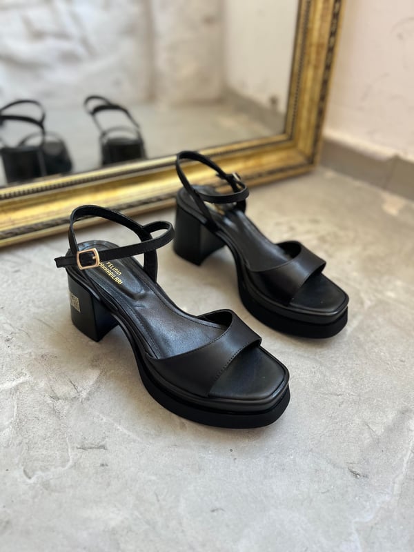 PROUD SİYAH DERİ PLATFORM TOPUKLU AYAKKABI