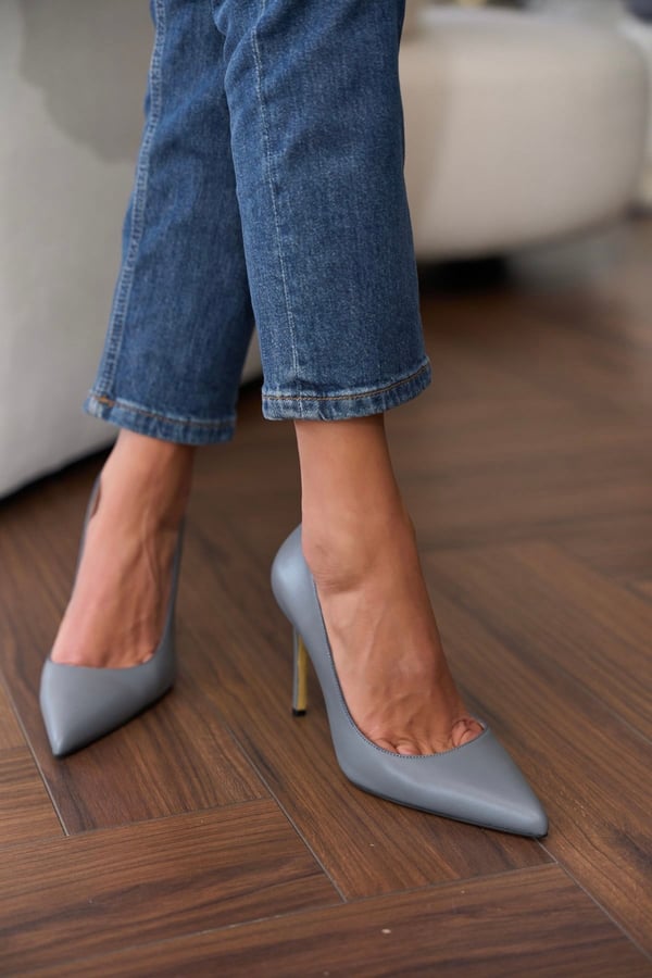 SİTY 8 CM GRİ DERİ STİLETTO 
