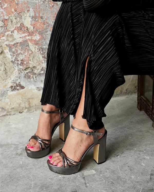 VONNE FÜME PLATFORM 