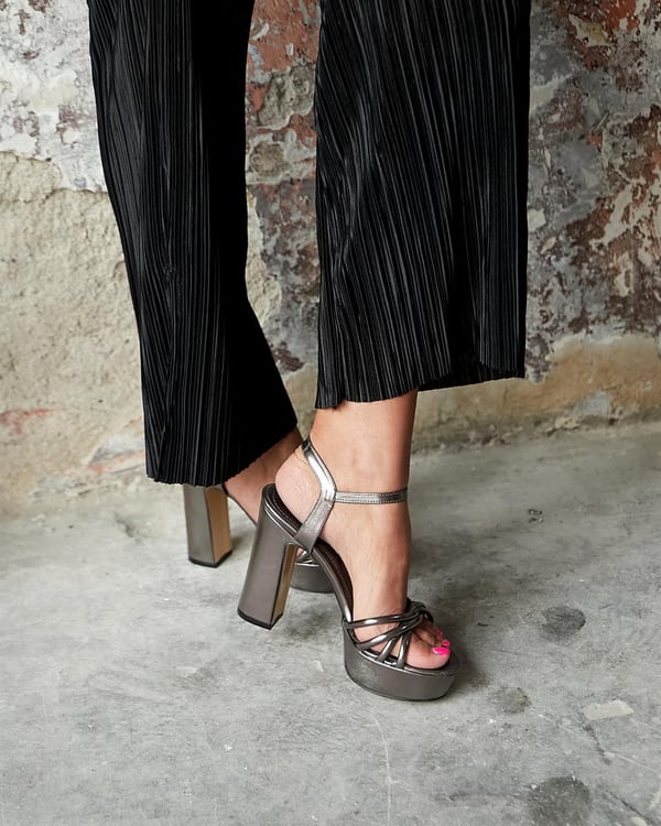 VONNE FÜME PLATFORM 