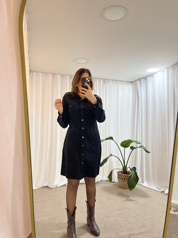 SİYAH KADİFE ELBİSE