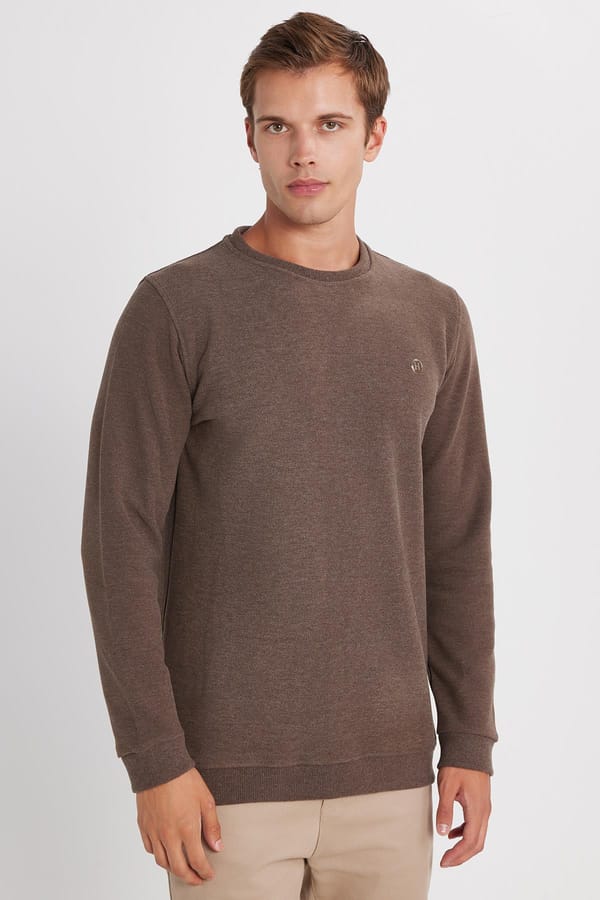 Erkek Slim Fit Dar Kesim Pamuklu Selanik Kumaş Bisiklet Yaka Kahverengi Sweatshirt - Sweatshirtlerde - 1 Alana 1 Bedava