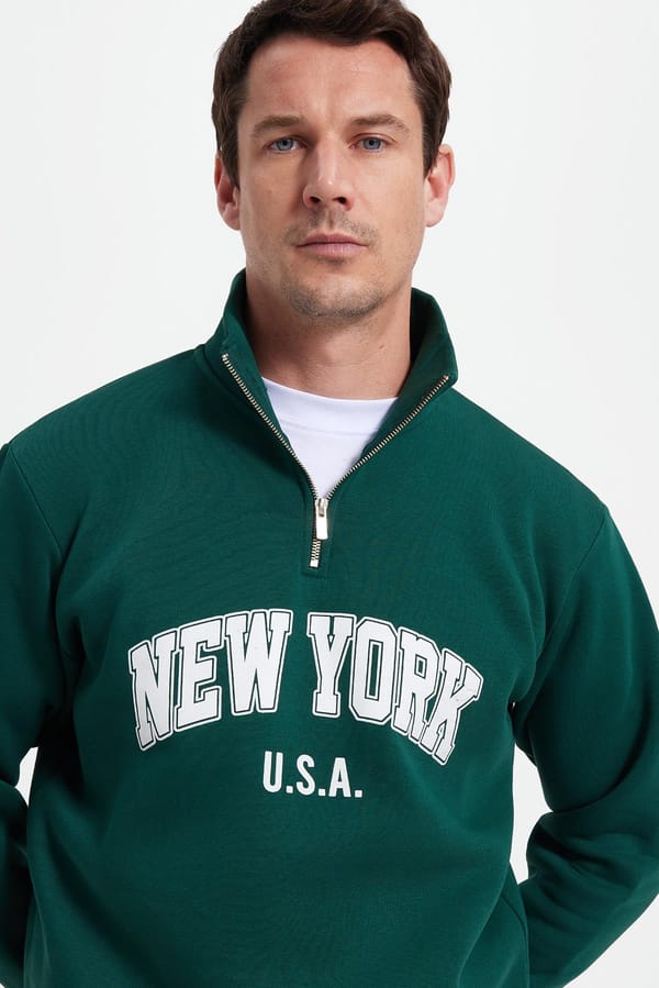 Erkek Relax Fit Rahat Kesim Pamuklu Yarım Fermuarlı Baskılı Haki Sweatshirt - 1 Alana 1 Bedava