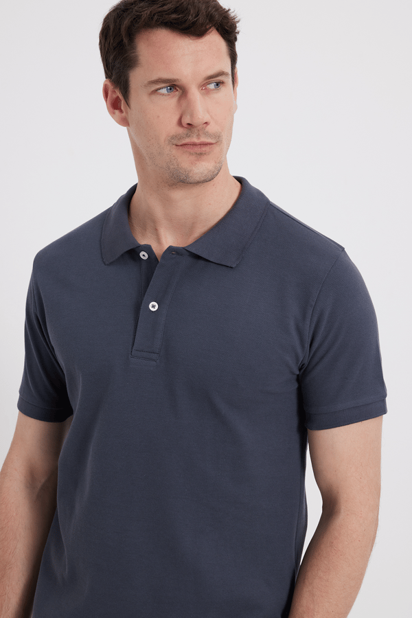 Erkek Slim Fit Dar Kesim %100 Pamuk Kısa Kollu Polo Yaka Koyu Gri Tişört - 1 Alana 1 Bedava