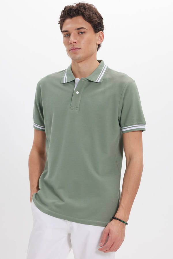Erkek Slim Fit Dar Kesim %100 Pamuk Düz Pike Yaka ve Kol Detaylı Yeşil Polo Yaka Tişört - Tişörtlerde - 1 Alana 1 Bedava