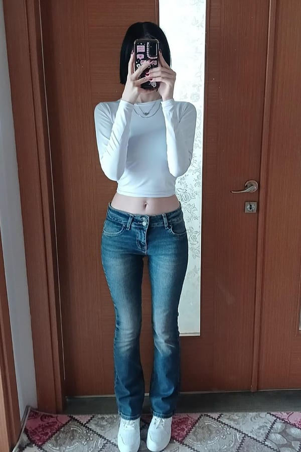 Koyu Mavi Tint Bootcut Jean — Athlo Basic müşteri fotoğrafı