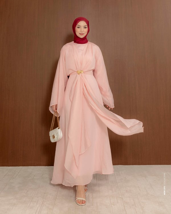 Aksesuarlı Pembe Elbise
