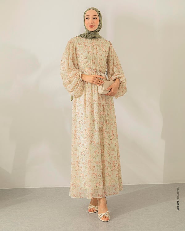 İnce Çiçekli Pudra Şifon Elbise