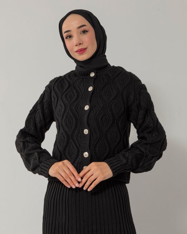 Kalın Örgü Siyah Kısa Triko Hırka