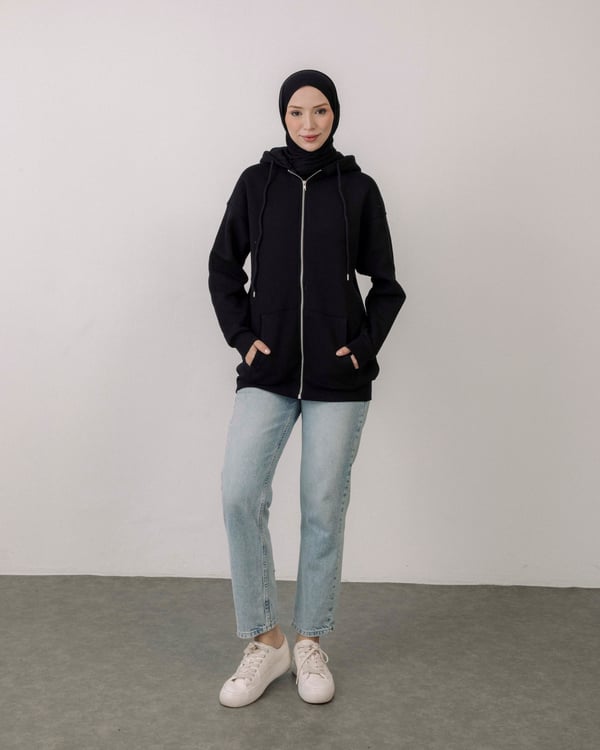 Kapşonlu Şardonlu Siyah Sweat
