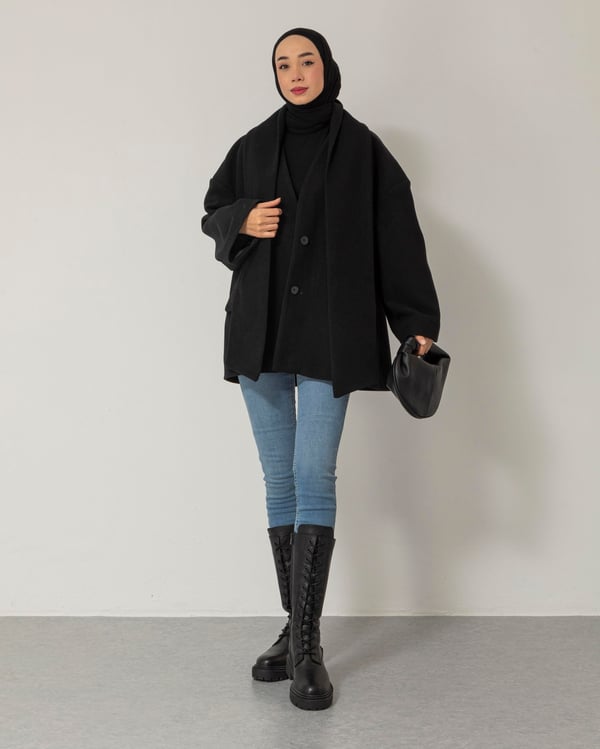 Oversize Atkılı Siyah Kaşe Ceket