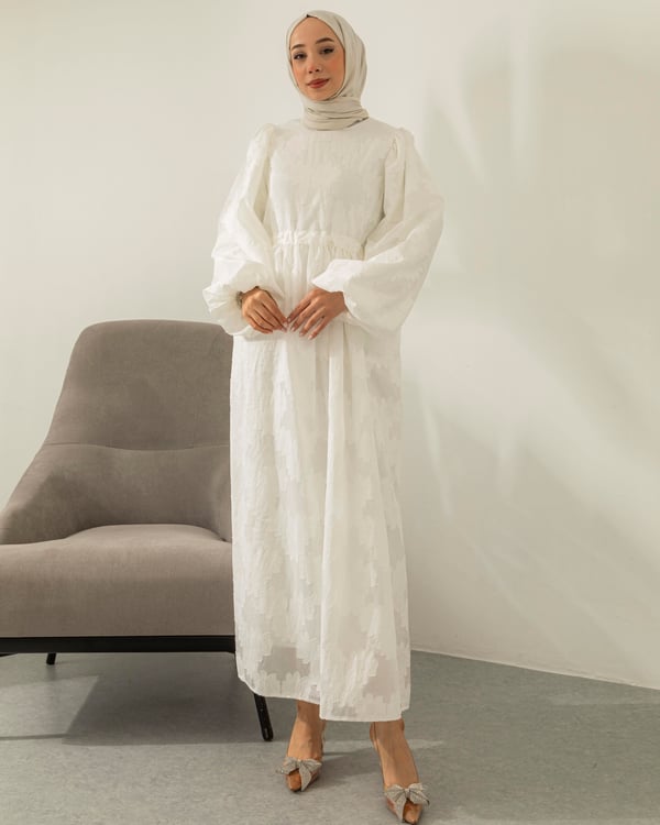 Oversize Beli Tünelli Beyaz Elbise