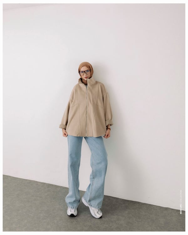 Oversize Fermuarlı Bej Kaşe Ceket