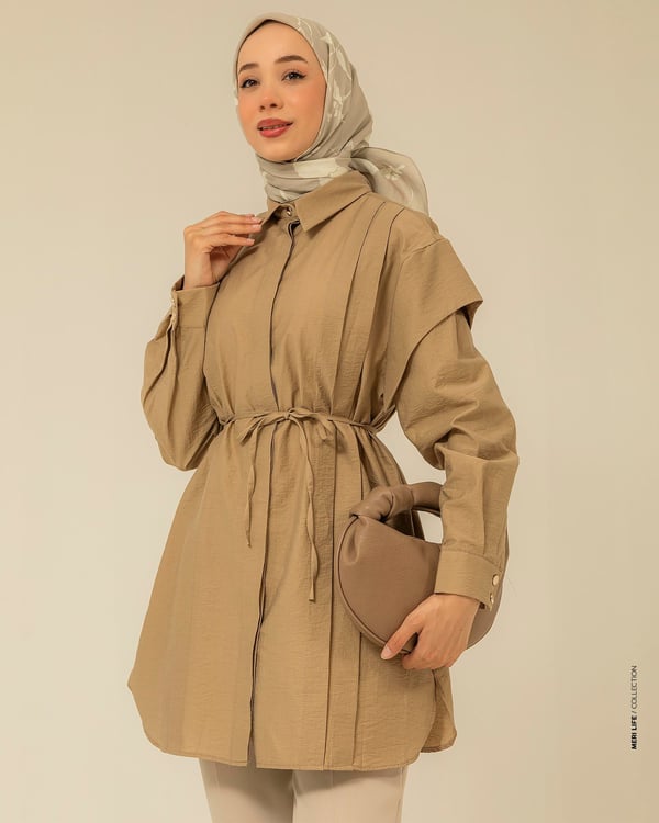 Pile Detaylı Bej Tunik