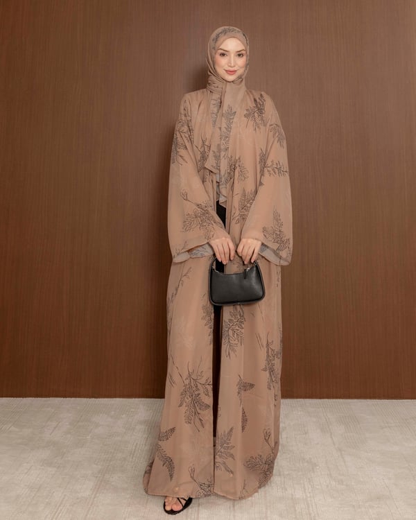 Şal Detaylı Desenli Sütlü Kahve Abaya