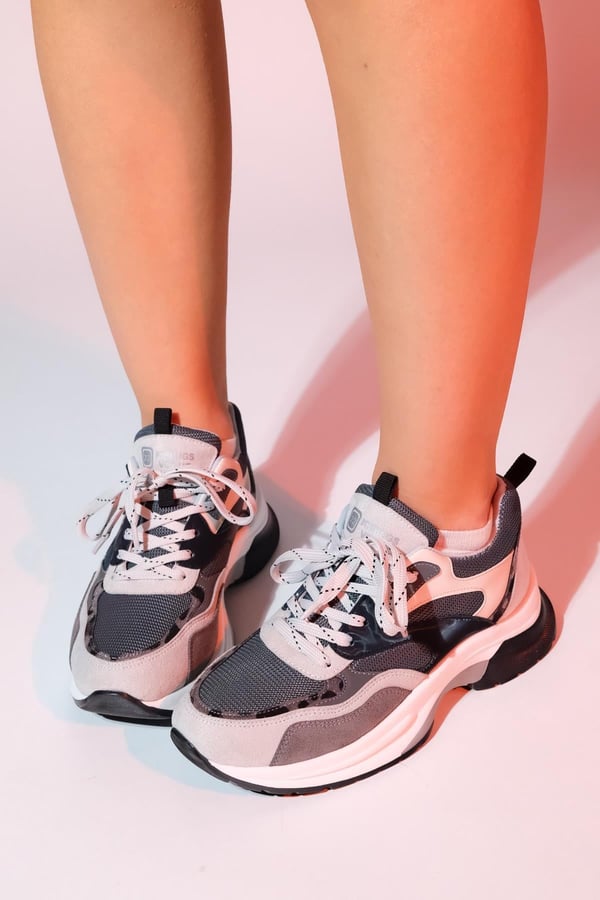 98-30162-3-BUZ/SIYAHCROWN Buz Siyah Bağcıklı Kadın Kalın Taban Spor Sneakers