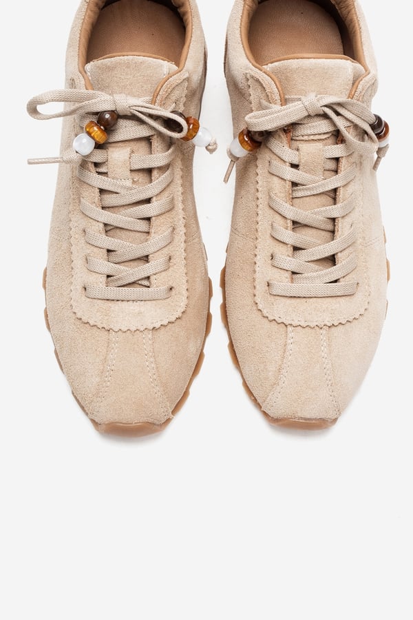 210-45129-1-BEJ SUETBREA Bej Süet Hakiki Deri Boncuklu Kadın Günlük Sneaker