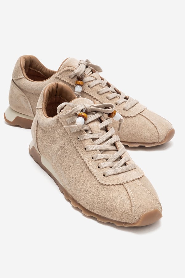 210-45129-1-BEJ SUETBREA Bej Süet Hakiki Deri Boncuklu Kadın Günlük Sneaker