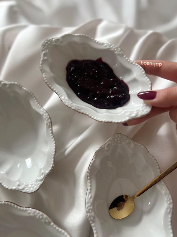 Vintage Form Kabartmalı 4 lü Porselen Yaldızlı Mini Kayık Sunum Kasesi Beyaz