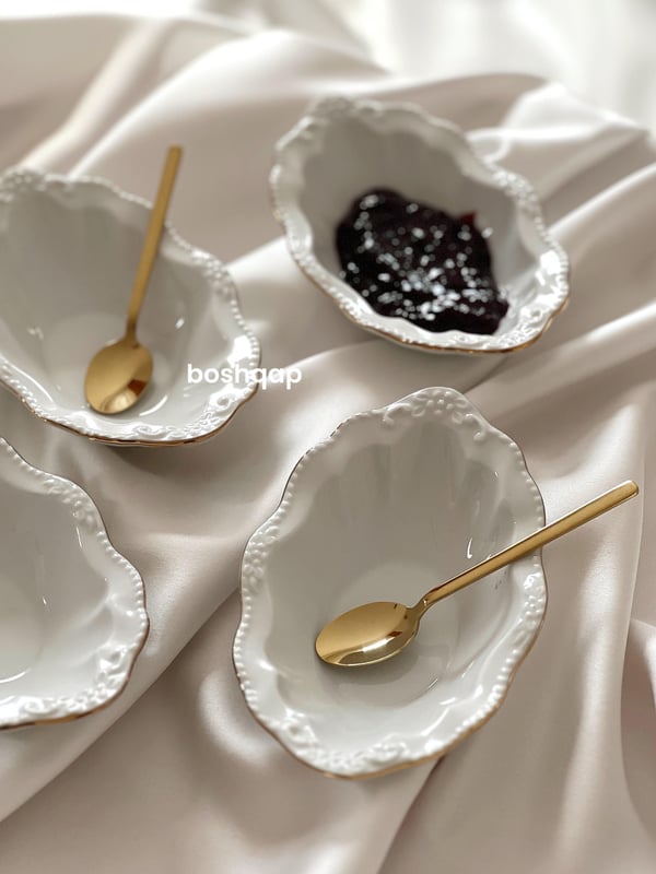 Vintage Form Kabartmalı 4 lü Porselen Yaldızlı Mini Kayık Sunum Kasesi Beyaz