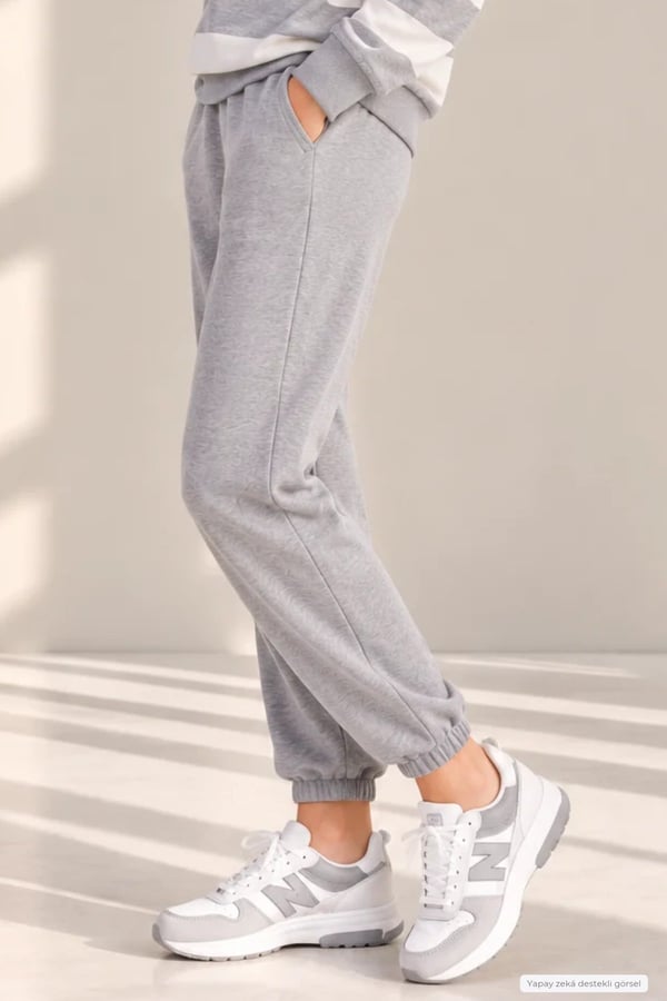 Kadın Günlük Stil Paçası Lastikli Regular Fit Eşofman Altı-Gri
