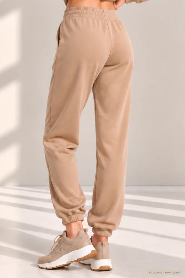 Kadın Günlük Stil Paçası Lastikli Regular Fit Eşofman Altı-Bej