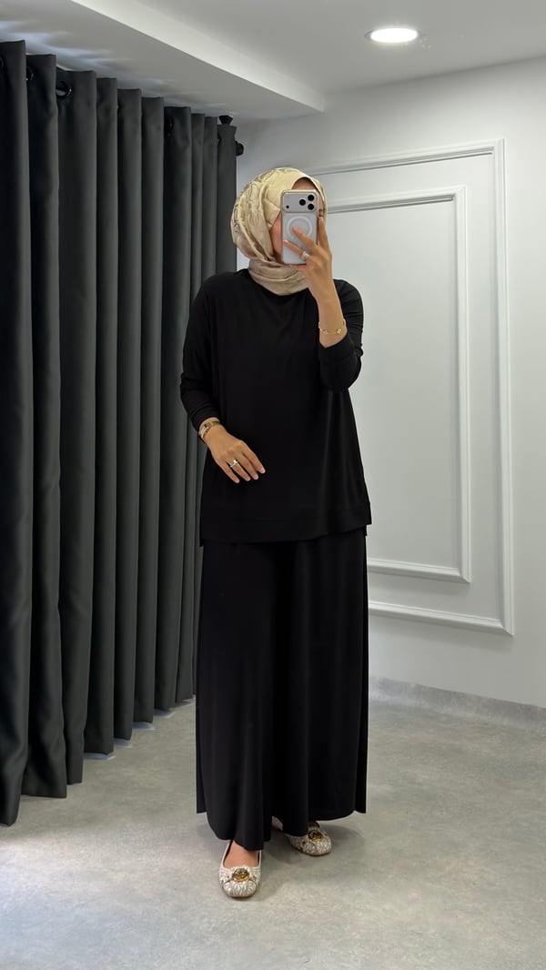 Aynur Takım | Siyah