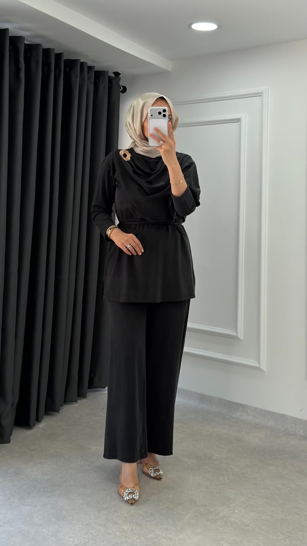 Ela Takım | Siyah