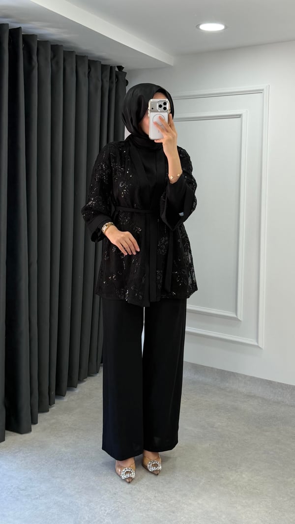 Sahra Takım| Siyah
