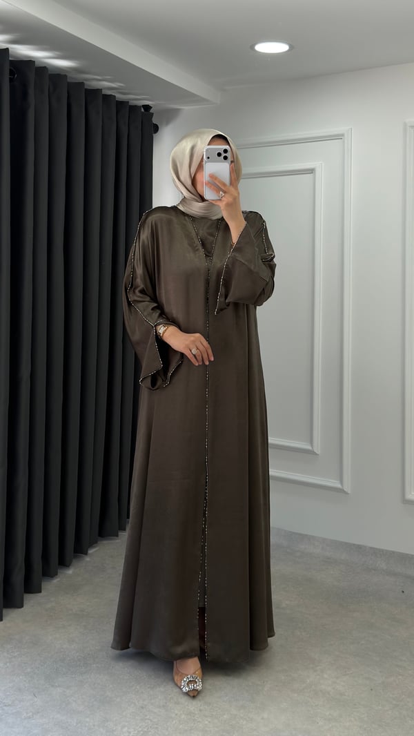 Zaya Abaya | Haki