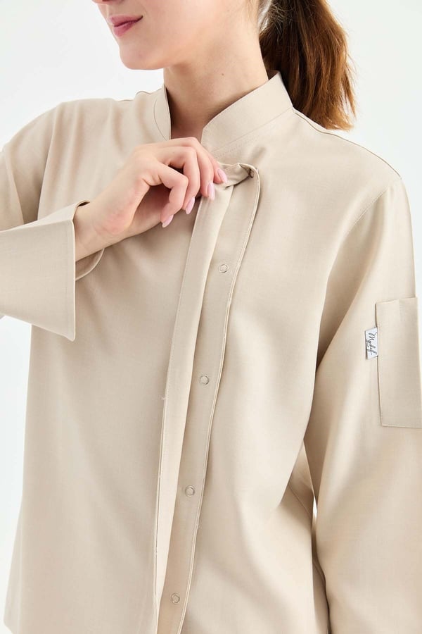 1923 Gizli Pat Kadın Şef Ceketi Bej - Keten Dokulu Esnek Mutfak Kıyafeti - MyChef Uniforms