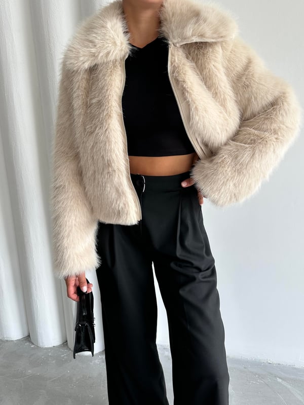 Beige Winnie Front Side Zipped Fur Coat