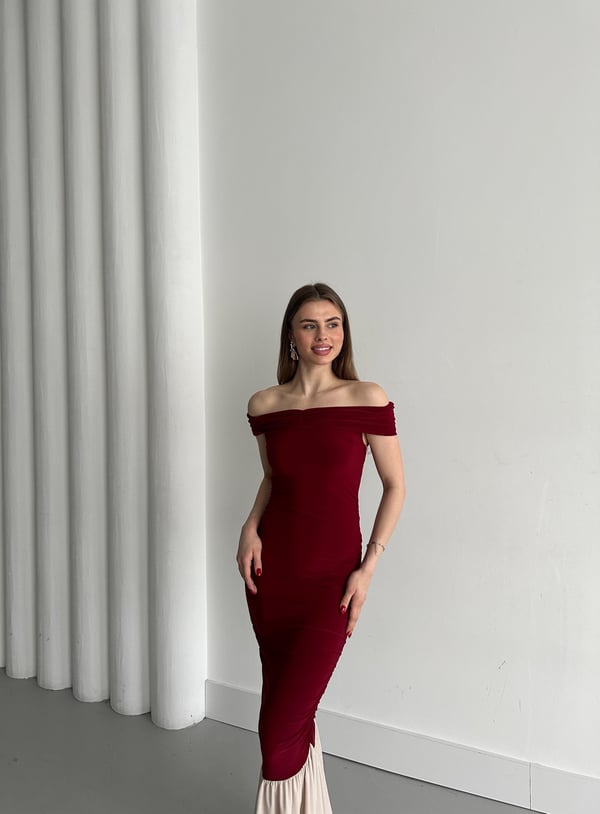 Bordo Kayık Yaka Fırfırlı Elbise