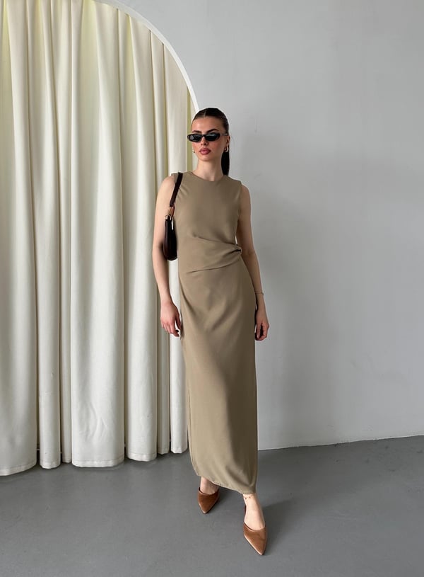 Koyu Vizon Gold Tokalı Elbise