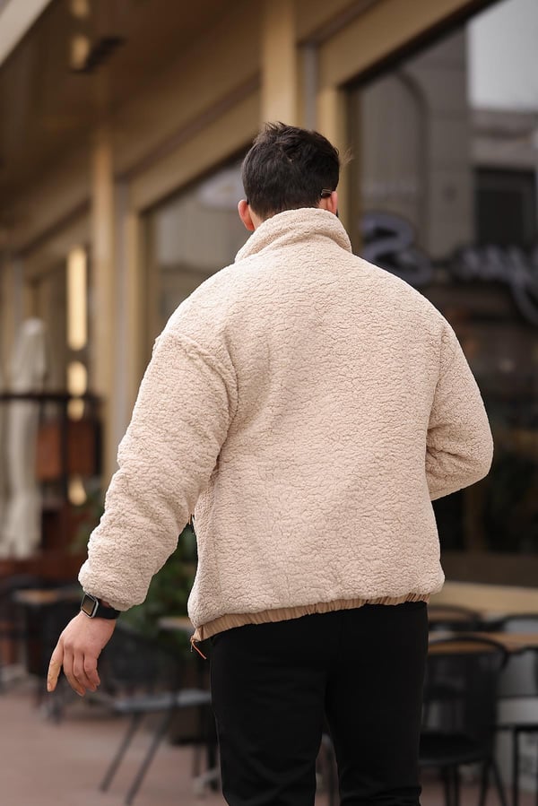 Cep Detaylı Kapitone Astarlı Peluş Mont - Bej