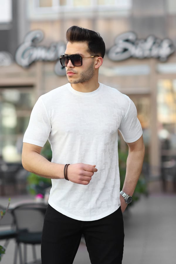 Jakarlı Desenli Bisiklet Yaka T-shirt - Beyaz