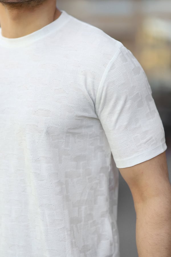 Jakarlı Desenli Bisiklet Yaka T-shirt - Beyaz
