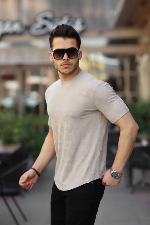 Jakarlı Desenli Bisiklet Yaka T-shirt - Bej